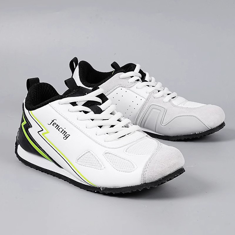 Chaussures d'escrime pour enfa - Badminton Equipment avis et prix